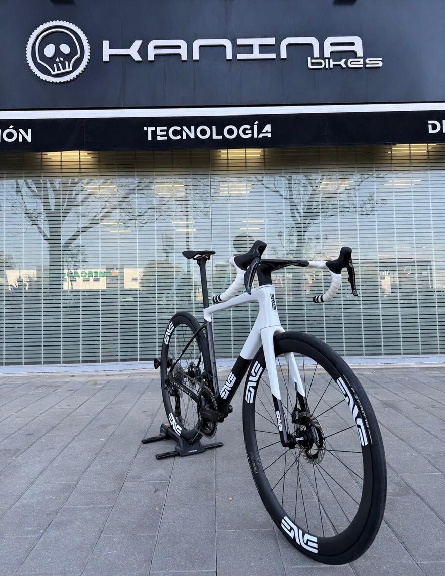 Bicicleta ENVE MELEE