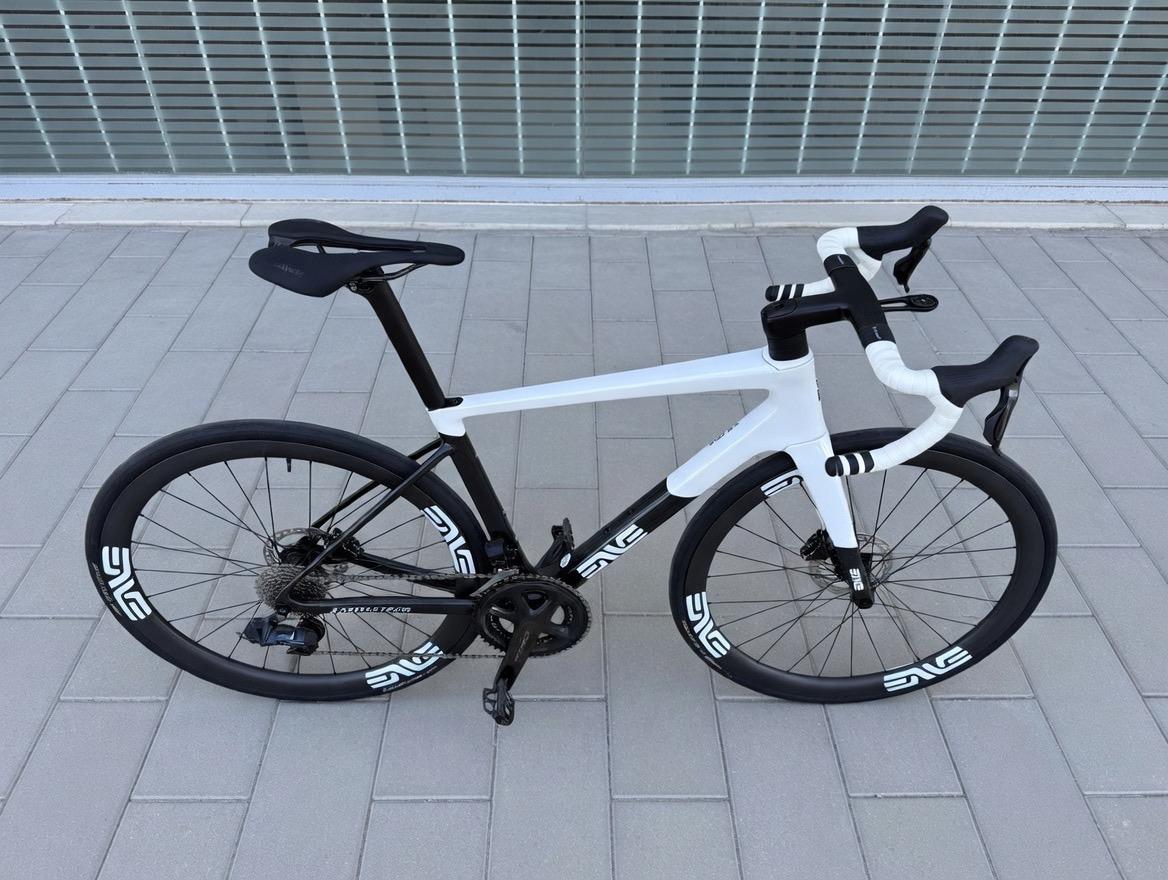 Bicicleta ENVE MELEE