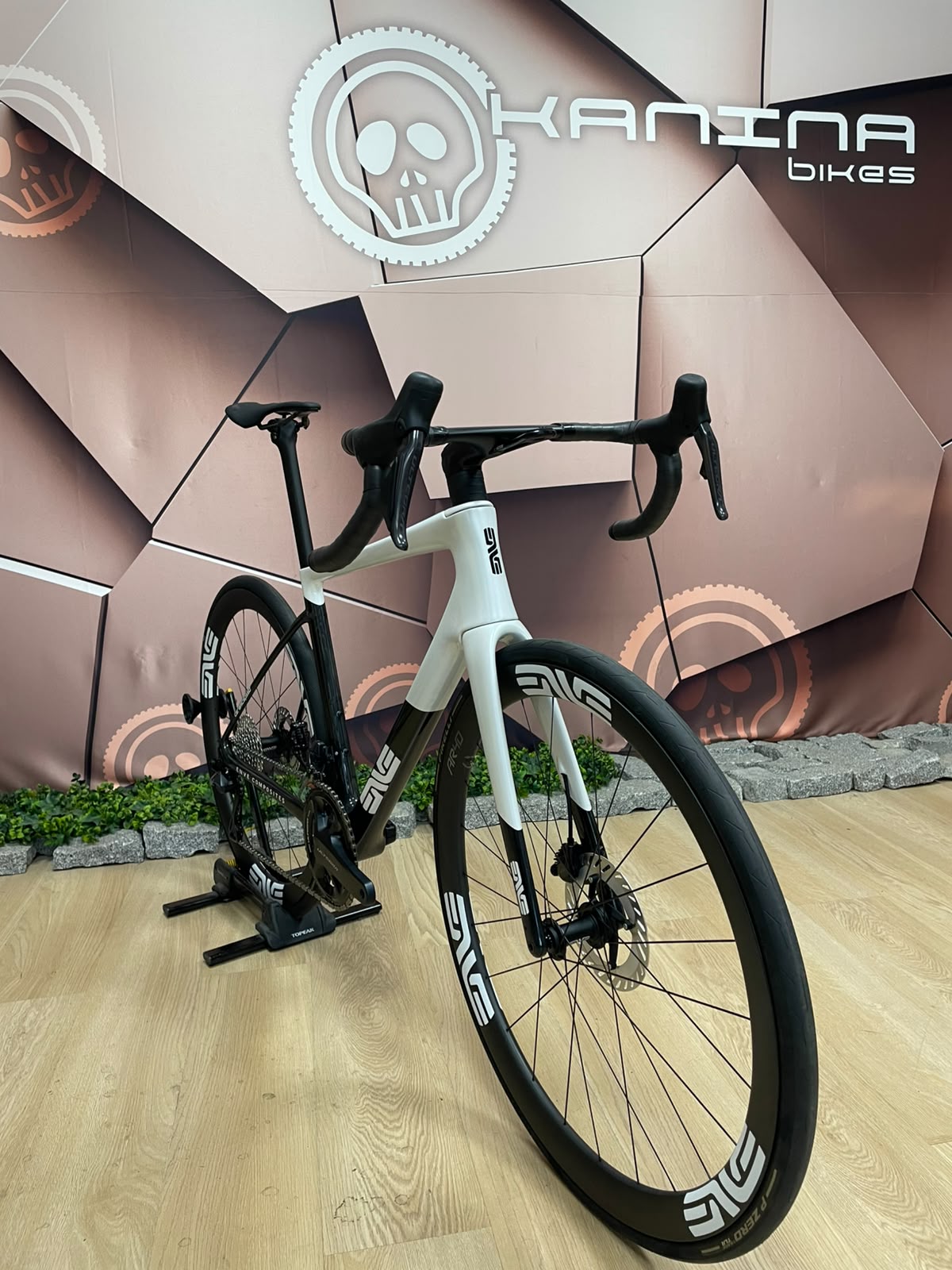 Bicicleta ENVE MELEE